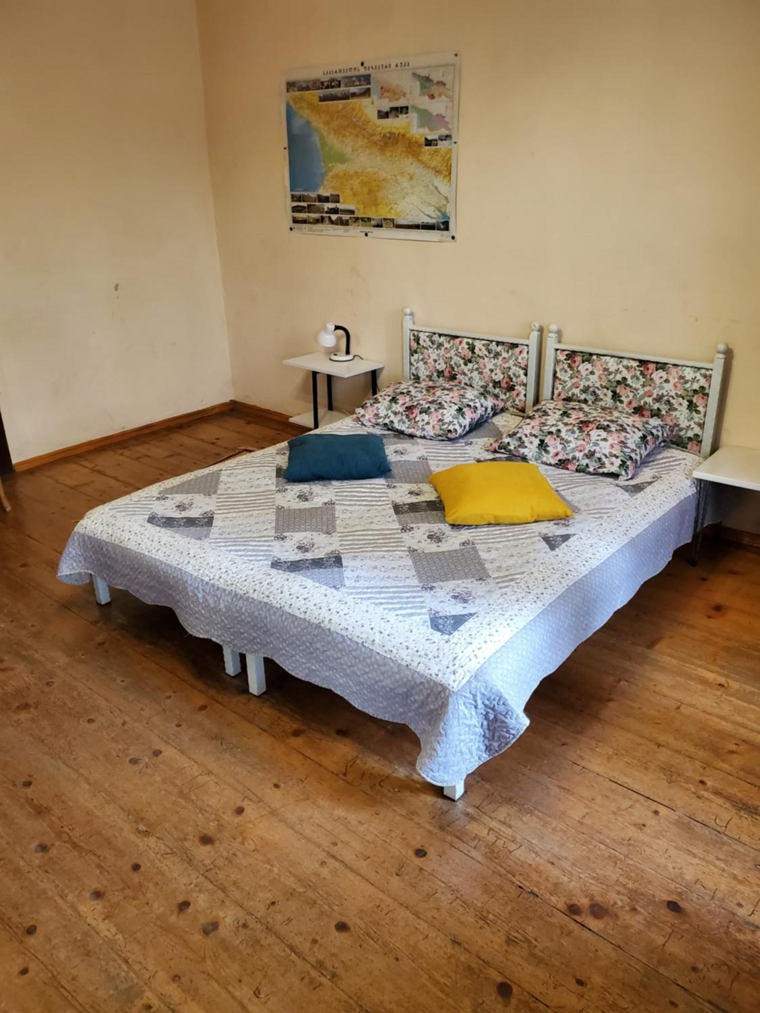 Appartement Уиут Ниниа Сад à Tbilissi Extérieur photo